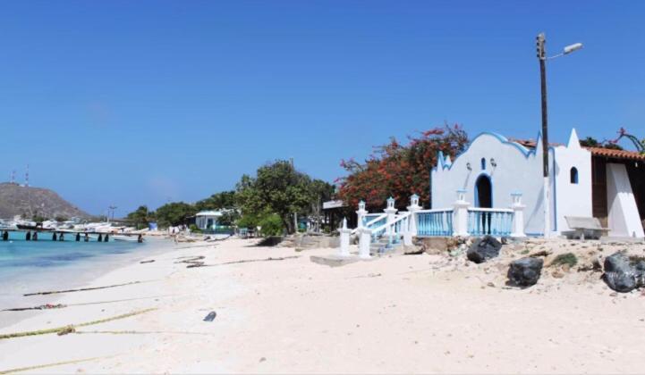 Posada Galapagos Los Roques Bagian luar foto